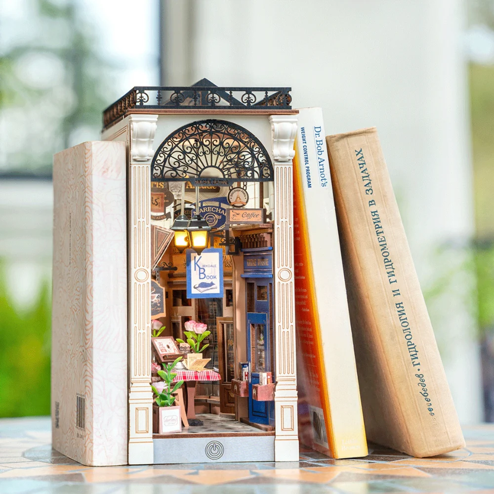Book Nook Arcade Dating Robotime - Image 3
