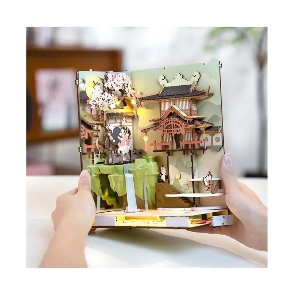 Book Nook Falling Sakura Robotime - Image 6