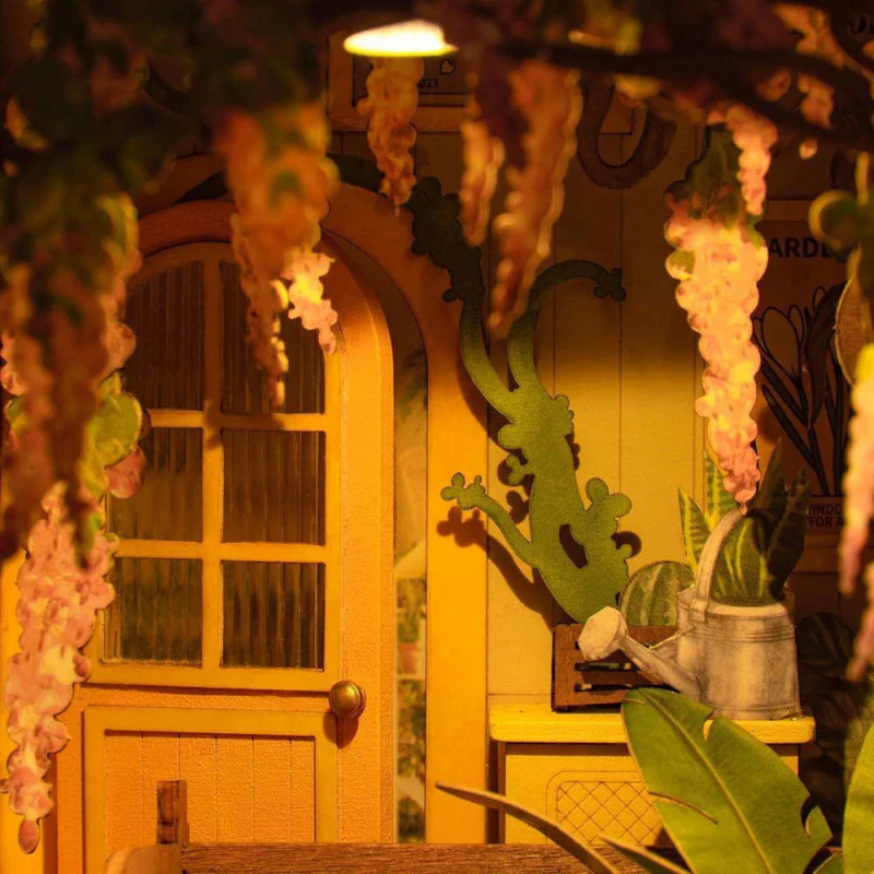 Book Nook Garden House Robotime - Image 3