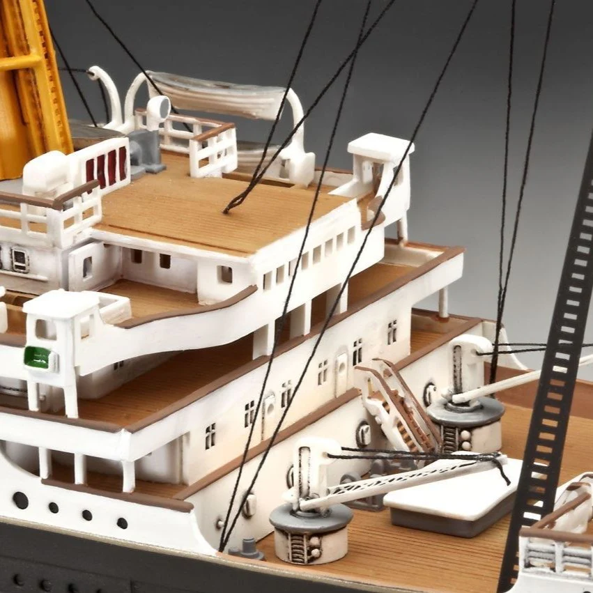 Maqueta Titanic Edición 100 Aniversario Revell - Image 5