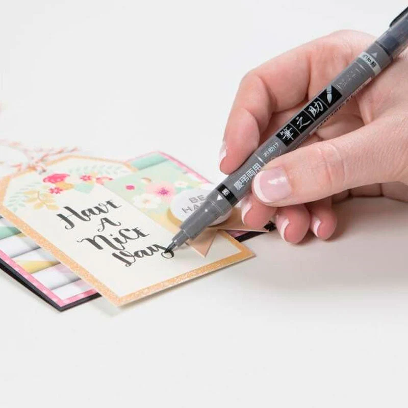 Rotulador Fudenosuke Doble Punta Gris y Negro Tombow - Image 3